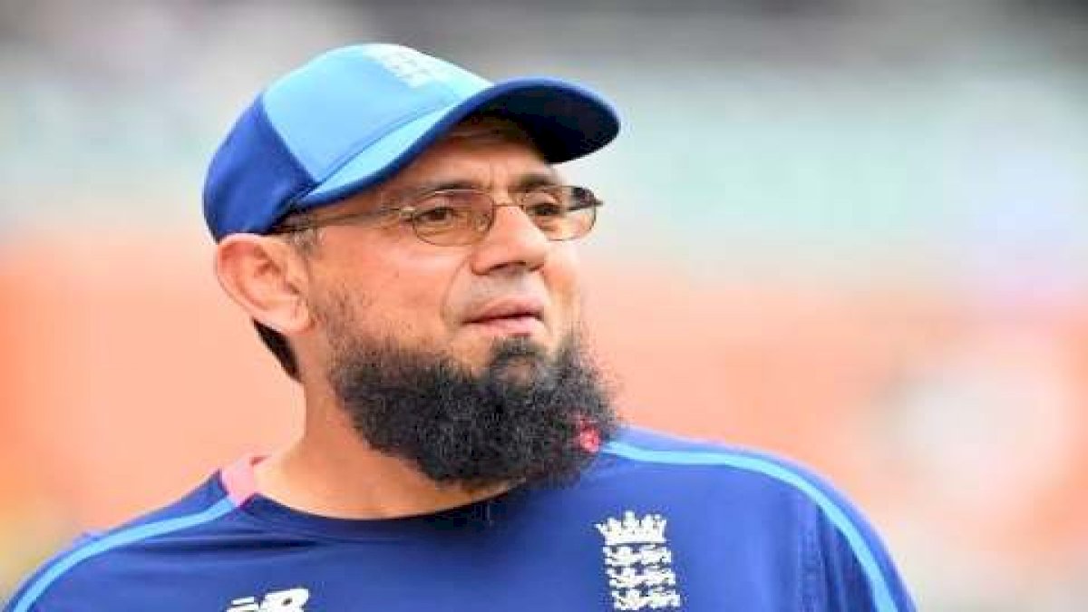 धोनी की तारीफ पर मुश्ताक को PCB की फटकार धोनी की तारीफ पर मुश्ताक को PCB की फटकार