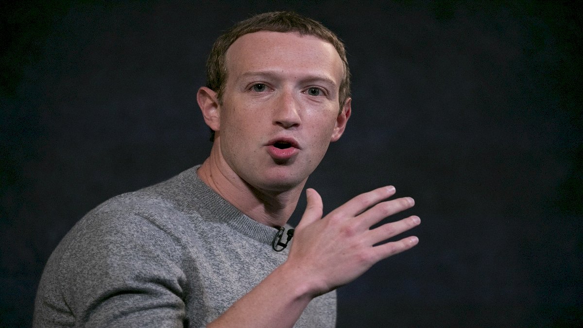 Facebook Row: पूर्व नौकरशाहों का मार्क जुकरबर्ग को पत्र, मुनाफे से ज्यादा हो इंसान की फिक्र Facebook Row: पूर्व नौकरशाहों का मार्क जुकरबर्ग को पत्र, मुनाफे से ज्यादा हो इंसान की फिक्र