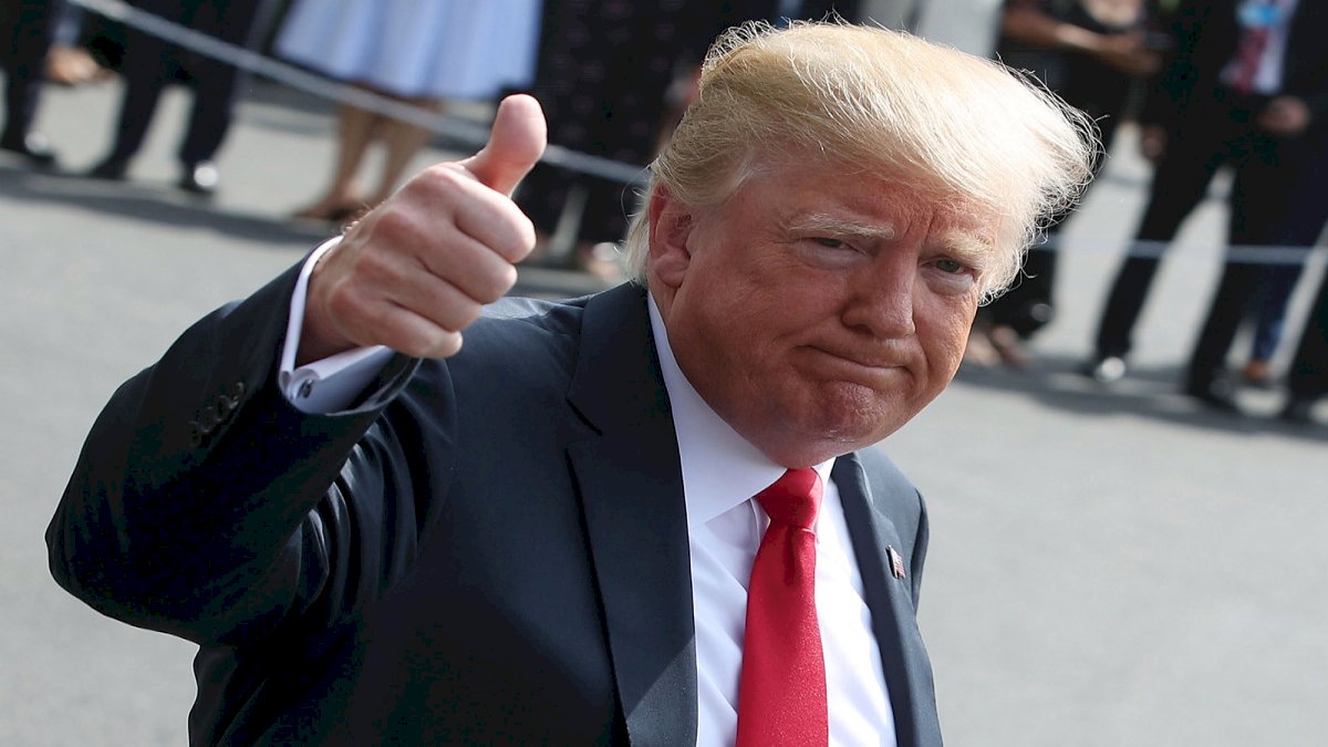 Donald Trump: कोरोना एक अदृश्य और शक्तिशाली दुश्मन Donald Trump: कोरोना एक अदृश्य और शक्तिशाली दुश्मन