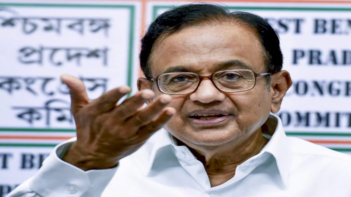 P Chidambaram : क्या मैसेंजर ऑफ गॉड की तरह जवाब देंगी निर्मला सीतारमण P Chidambaram : क्या मैसेंजर ऑफ गॉड की तरह जवाब देंगी निर्मला सीतारमण