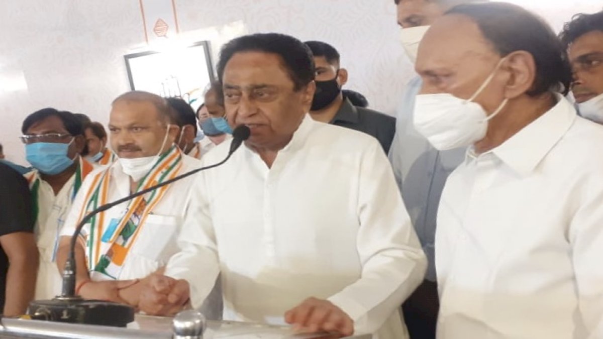 MP By Poll: बीजेपी के कद्दावर नेता सतीश सिंह सिकरवार कांग्रेस में शामिल MP By Poll: बीजेपी के कद्दावर नेता सतीश सिंह सिकरवार कांग्रेस में शामिल