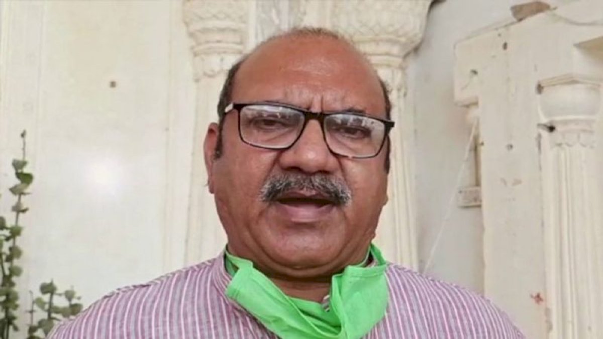 विधायक घनश्याम सिंह के फर्जी हस्ताक्षर कर विधानसभा में लगाया प्रश्न विधायक घनश्याम सिंह के फर्जी हस्ताक्षर कर विधानसभा में लगाया प्रश्न