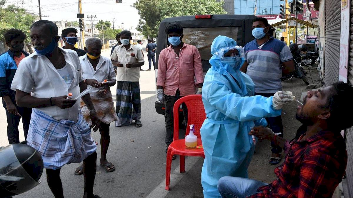 Coronavirus India: भारत में एक लाख नहीं, दो से ढ़ाई लाख केस रोज Coronavirus India: भारत में एक लाख नहीं, दो से ढ़ाई लाख केस रोज