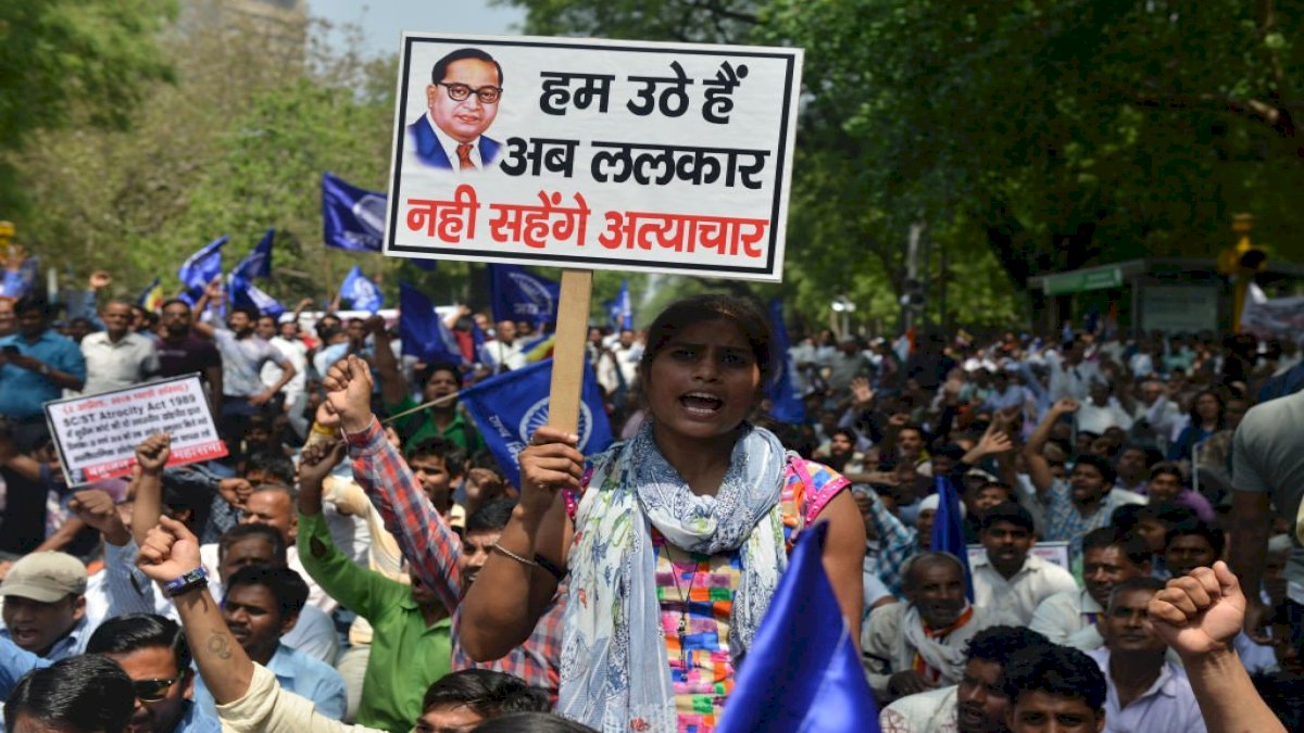 UP: दफ़्तरों में दलित शोषण रोकने के लिए कांग्रेस ने बनाया कर्मचारी फेडरेशन UP: दफ़्तरों में दलित शोषण रोकने के लिए कांग्रेस ने बनाया कर्मचारी फेडरेशन