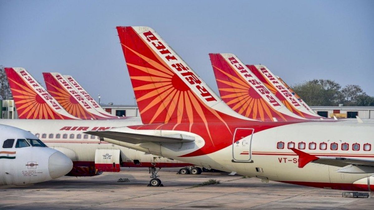 Dubai: यूएई में एयर इंडिया पर प्रतिबंध, अगले 15 दिनों तक नो एंट्री Dubai: यूएई में एयर इंडिया पर प्रतिबंध, अगले 15 दिनों तक नो एंट्री