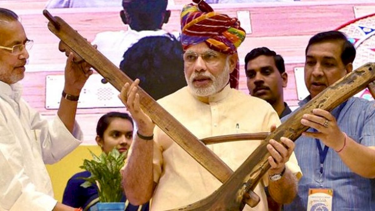 Farm Bill 2020: आरएसएस से जुड़े भारतीय किसान संघ ने किया कृषि बिल का विरोध Farm Bill 2020: आरएसएस से जुड़े भारतीय किसान संघ ने किया कृषि बिल का विरोध