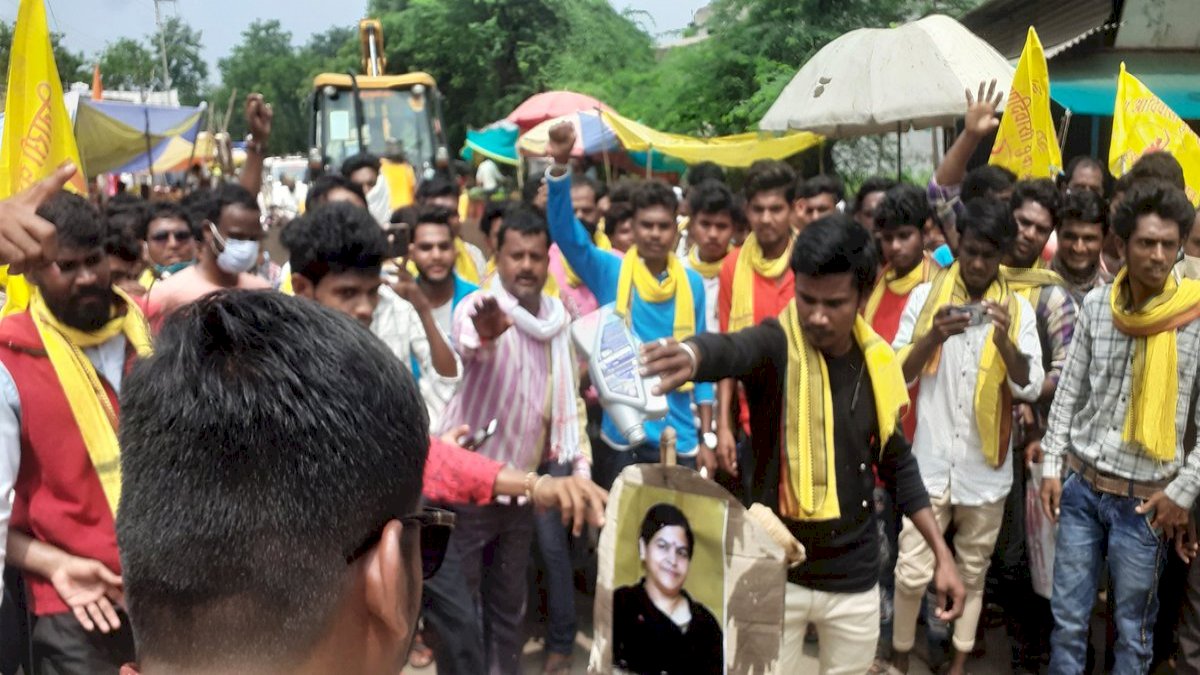 जयस को देशद्रोही बताने पर बीजेपी मंत्री उषा ठाकुर को नोटिस, एमएलए अलावा ने कहा, लड़ेंगे आदिवासियों के सम्मान की लड़ाई जयस को देशद्रोही बताने पर बीजेपी मंत्री उषा ठाकुर को नोटिस, एमएलए अलावा ने कहा, लड़ेंगे आदिवासियों के सम्मान की लड़ाई