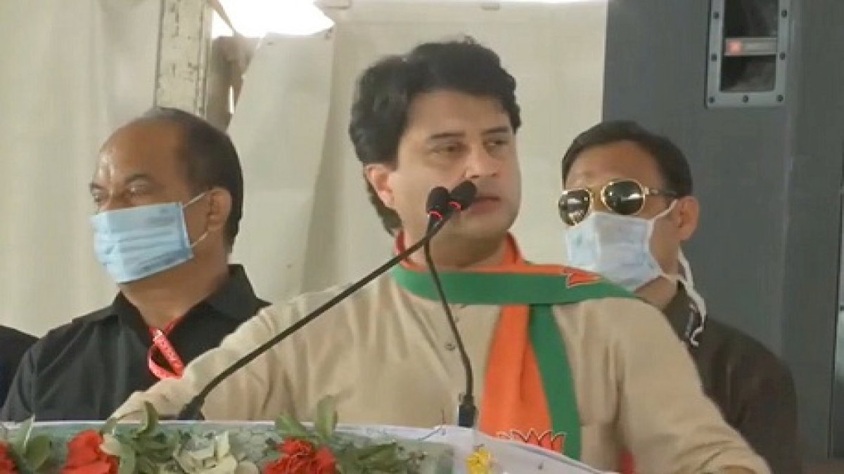 MP By Poll 2020: दांव पर लगी प्रतिष्ठा बचाने तीन दिन प्रचार करेंगे ज्योतिरादित्य सिंधिया MP By Poll 2020: दांव पर लगी प्रतिष्ठा बचाने तीन दिन प्रचार करेंगे ज्योतिरादित्य सिंधिया