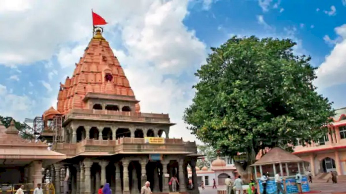 Mahakaleshwar Temple: महाकाल के शिखर से ऊंची नहीं होगी कोई इमारत Mahakaleshwar Temple: महाकाल के शिखर से ऊंची नहीं होगी कोई इमारत