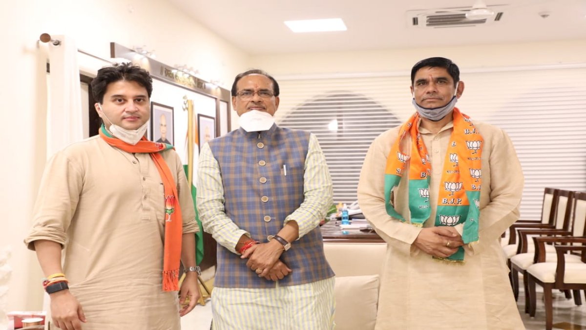 MP By Election 2020: विंध्य और ग्वालियर के दो नेता बीजेपी में शामिल MP By Election 2020: विंध्य और ग्वालियर के दो नेता बीजेपी में शामिल
