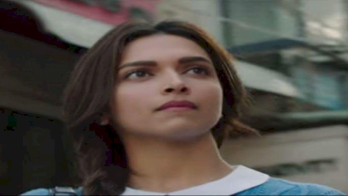 Drugs In Bollywood: दीपिका के तीन को स्टार्स को तलब करेगी एनसीबी, 'एस', 'आर' और 'ए' से शुरू होते हैं नाम Drugs In Bollywood: दीपिका के तीन को स्टार्स को तलब करेगी एनसीबी, 'एस', 'आर' और 'ए' से शुरू होते हैं नाम