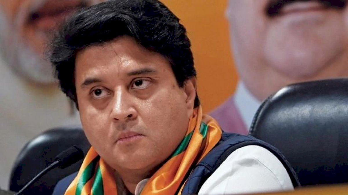 Jyotiraditya Scindia: सिंधिया परिवार ने 360 करोड़ रुपए के माहोरकर बाड़े पर किया अवैध कब्ज़ा, कांग्रेस का आरोप Jyotiraditya Scindia: सिंधिया परिवार ने 360 करोड़ रुपए के माहोरकर बाड़े पर किया अवैध कब्ज़ा, कांग्रेस का आरोप