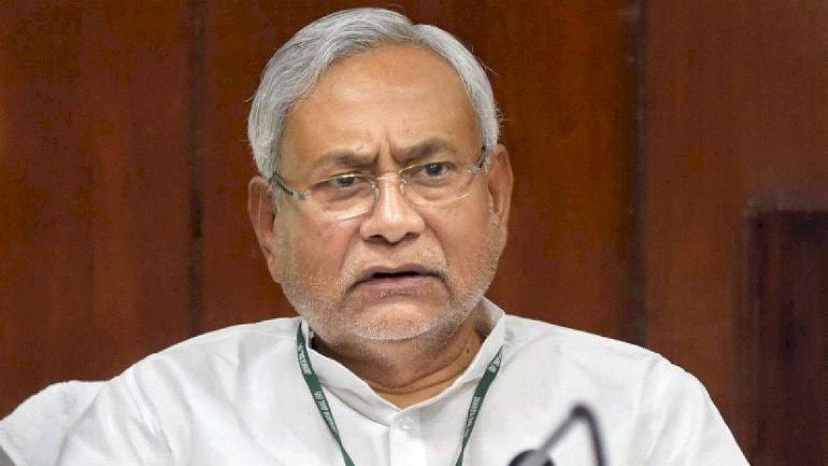 JDU Candidates List: पहले चरण के लिए JDU उम्मीदवारों का ऐलान, मोकामा से राजीव लोचन, सूर्यगढ़ा से रामानंद मंडल को टिकट JDU Candidates List: पहले चरण के लिए JDU उम्मीदवारों का ऐलान, मोकामा से राजीव लोचन, सूर्यगढ़ा से रामानंद मंडल को टिकट