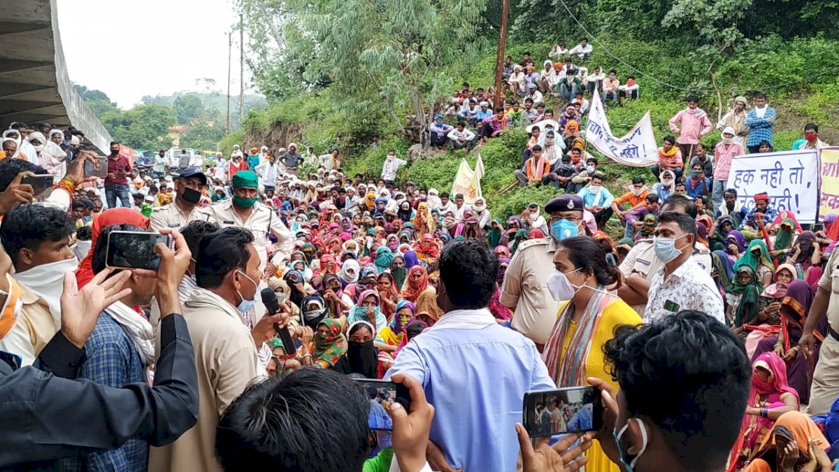 MP By Poll 2020: आदिवासी लगा सकते हैं बीजेपी की जीत में सेंध MP By Poll 2020: आदिवासी लगा सकते हैं बीजेपी की जीत में सेंध
