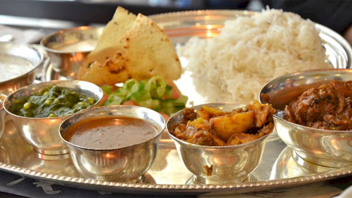 ICMR Report On Diet: कोरोना से करना है मुकाबला तो अपने खानपान में करें ये बदलाव ICMR Report On Diet: कोरोना से करना है मुकाबला तो अपने खानपान में करें ये बदलाव