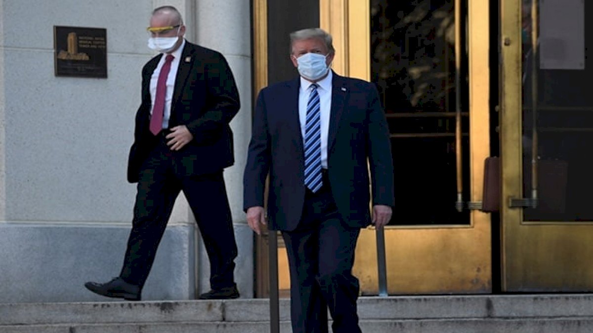 US Election: सेहत में सुधार के बाद राष्ट्रपति ट्रंप शनिवार से ले सकते हैं सार्वजनिक कार्यक्रमों में हिस्सा US Election: सेहत में सुधार के बाद राष्ट्रपति ट्रंप शनिवार से ले सकते हैं सार्वजनिक कार्यक्रमों में हिस्सा