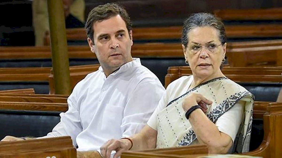 Congress Attacks Modi: मोदी सरकार के दस कदमों ने देश को किया बर्बाद, कांग्रेस ने लगाया आरोप Congress Attacks Modi: मोदी सरकार के दस कदमों ने देश को किया बर्बाद, कांग्रेस ने लगाया आरोप