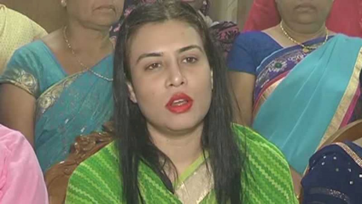 Marwahi By Election: जाति प्रमाणपत्र के मुद्दे पर ऋचा जोगी पहुंची हाईकोर्ट Marwahi By Election: जाति प्रमाणपत्र के मुद्दे पर ऋचा जोगी पहुंची हाईकोर्ट