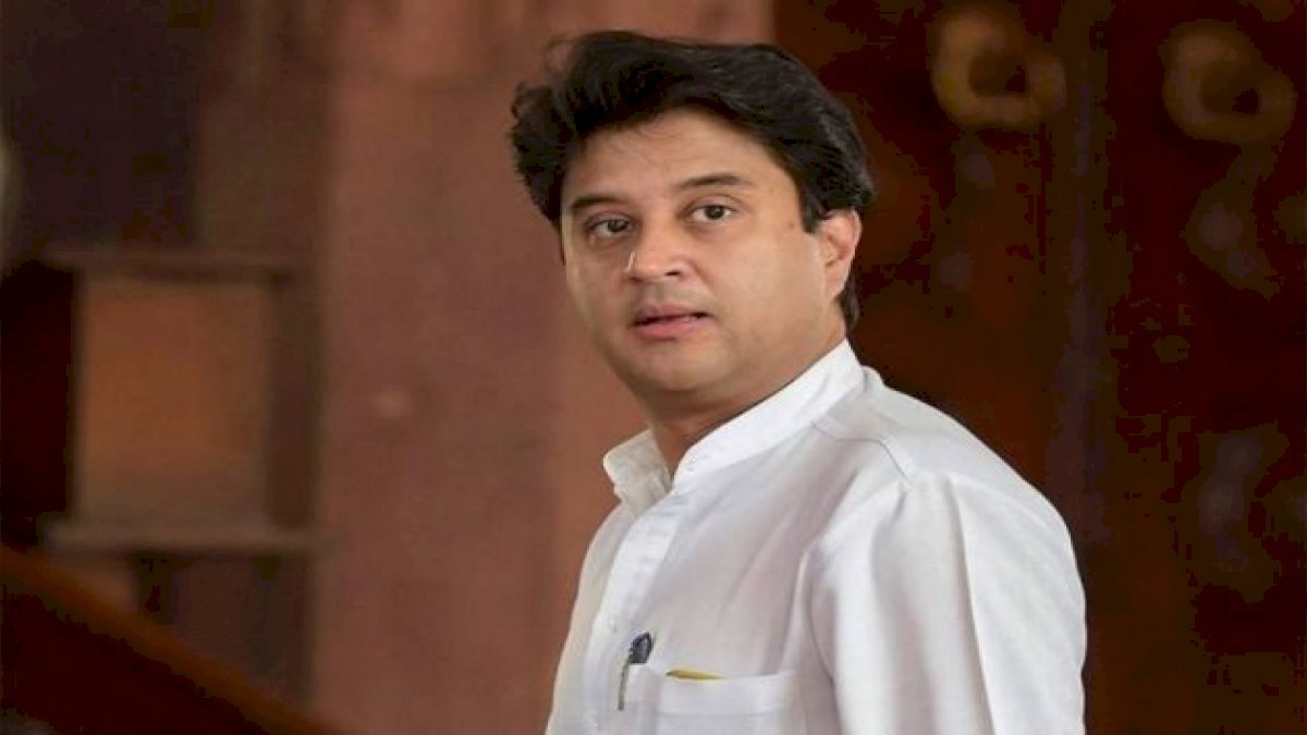 Jyotiraditya Scindia: सिंधिया बन गए दस नंबरी, बीजेपी स्टार प्रचारकों की लिस्ट देखकर बोली कांग्रेस Jyotiraditya Scindia: सिंधिया बन गए दस नंबरी, बीजेपी स्टार प्रचारकों की लिस्ट देखकर बोली कांग्रेस