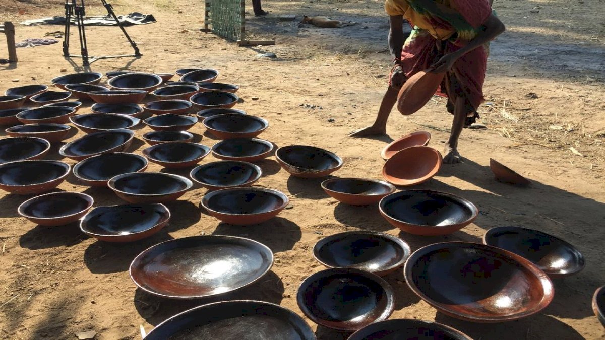 नए कलेवर में मार्डन किचन तक पहुंचने की तैयारी में पारंपरिक टेराकोटा बर्तन नए कलेवर में मार्डन किचन तक पहुंचने की तैयारी में पारंपरिक टेराकोटा बर्तन