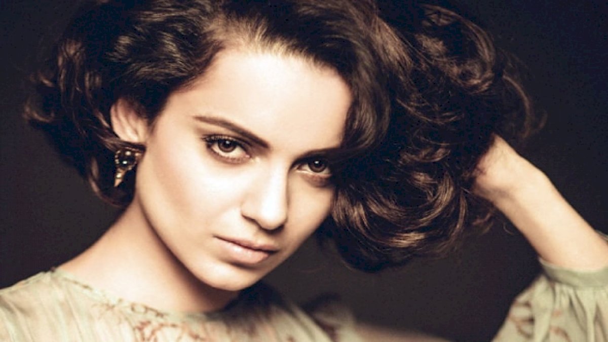 Kangana Ranaut: मुंबई कोर्ट ने दिया कंगना रनौत और उनकी बहन पर FIR का आदेश, गिरफ्तारी के भी आसार Kangana Ranaut: मुंबई कोर्ट ने दिया कंगना रनौत और उनकी बहन पर FIR का आदेश, गिरफ्तारी के भी आसार