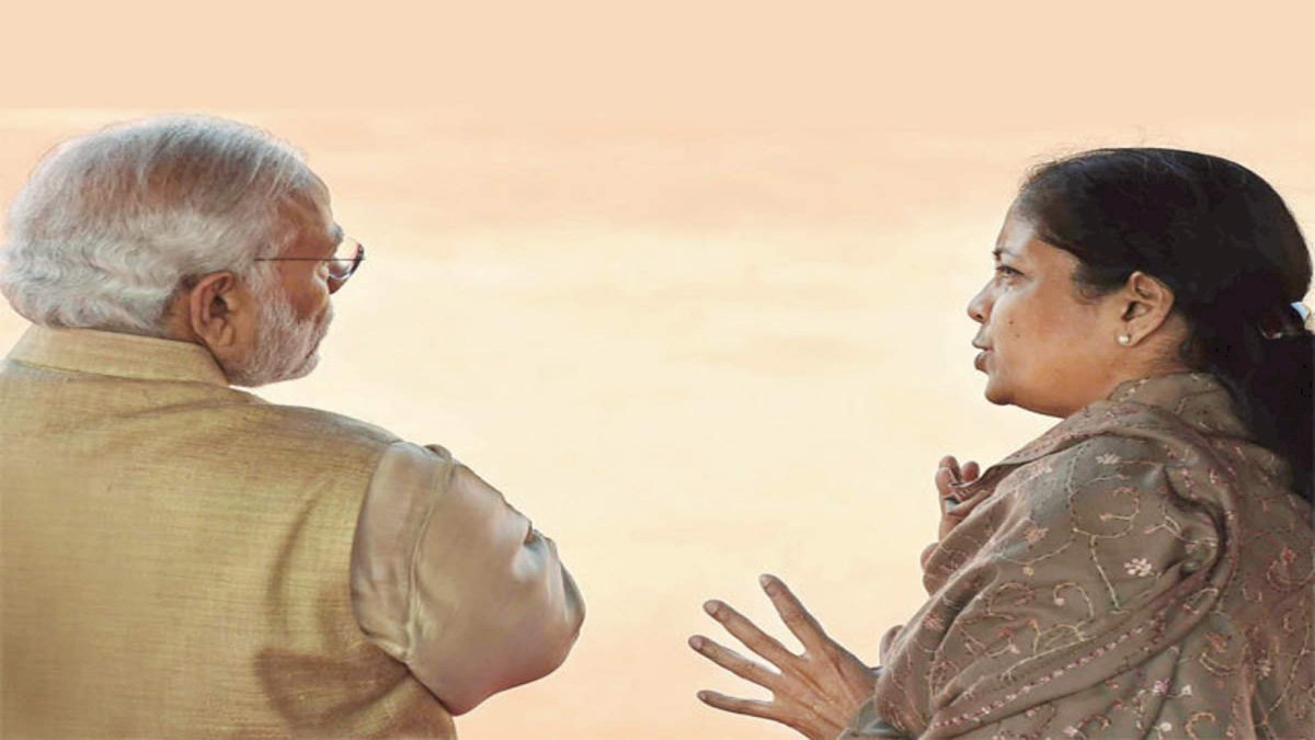 Indian Economy: 100 रुपये की आय पर 90 रुपये कर्ज, ये कैसी हो गई देश की हालत Indian Economy: 100 रुपये की आय पर 90 रुपये कर्ज, ये कैसी हो गई देश की हालत