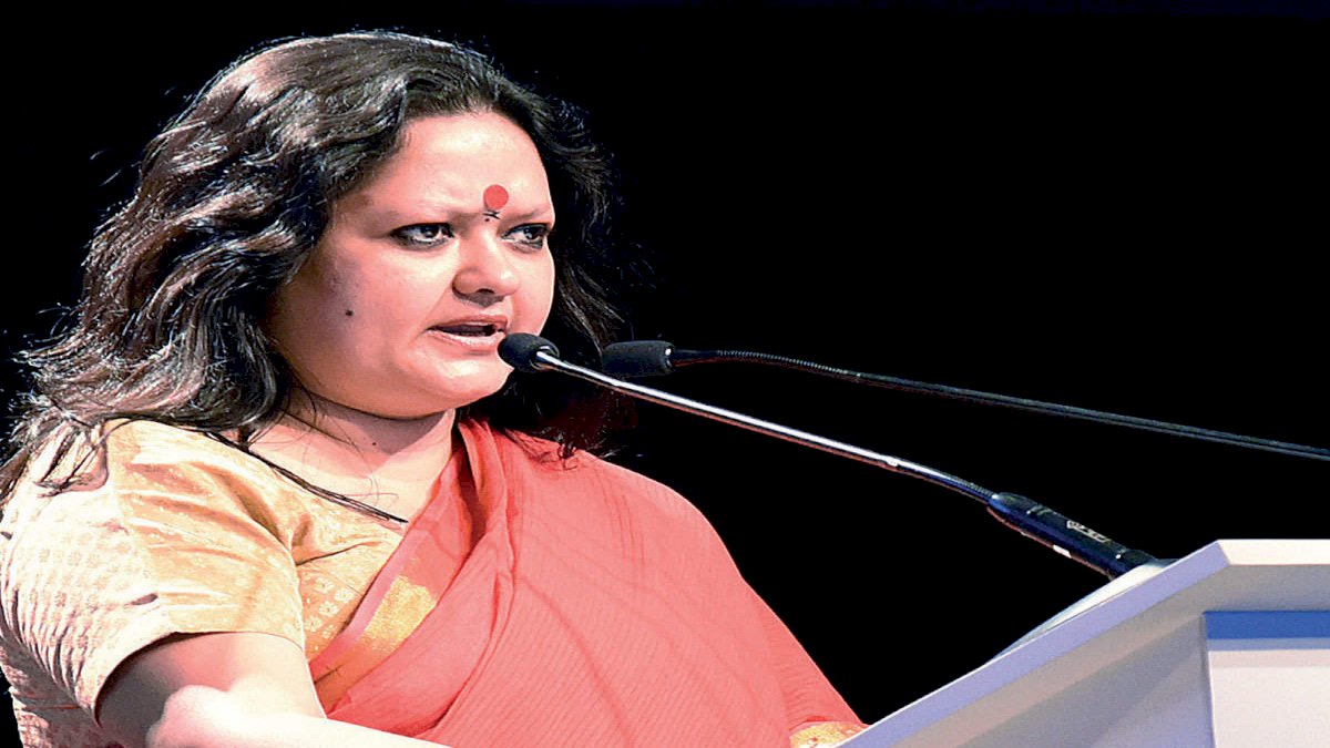 Ankhi Das: भारत में फेसबुक की पब्लिक पॉलिसी डायरेक्टर अंखी दास का इस्तीफा Ankhi Das: भारत में फेसबुक की पब्लिक पॉलिसी डायरेक्टर अंखी दास का इस्तीफा