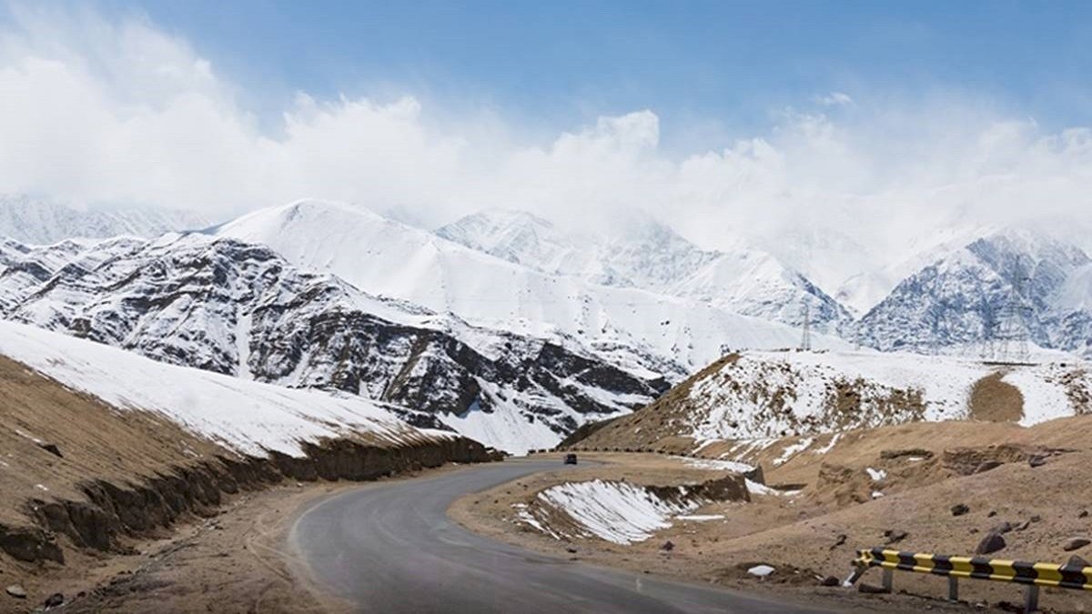 Twitter: लद्दाख को चीन का हिस्सा दिखाने पर संसदीय समिति ने ट्विटर के अधिकारियों से की पूछताछ Twitter: लद्दाख को चीन का हिस्सा दिखाने पर संसदीय समिति ने ट्विटर के अधिकारियों से की पूछताछ