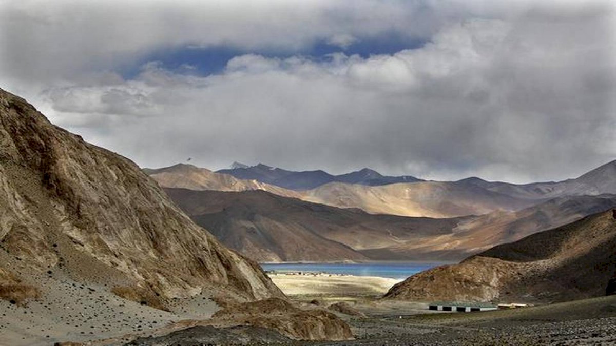 Chinese Intrusion: चीनी सेना भारतीय इलाके में और अंदर घुसी, लद्दाख के पूर्व बीजेपी सांसद का दावा Chinese Intrusion: चीनी सेना भारतीय इलाके में और अंदर घुसी, लद्दाख के पूर्व बीजेपी सांसद का दावा
