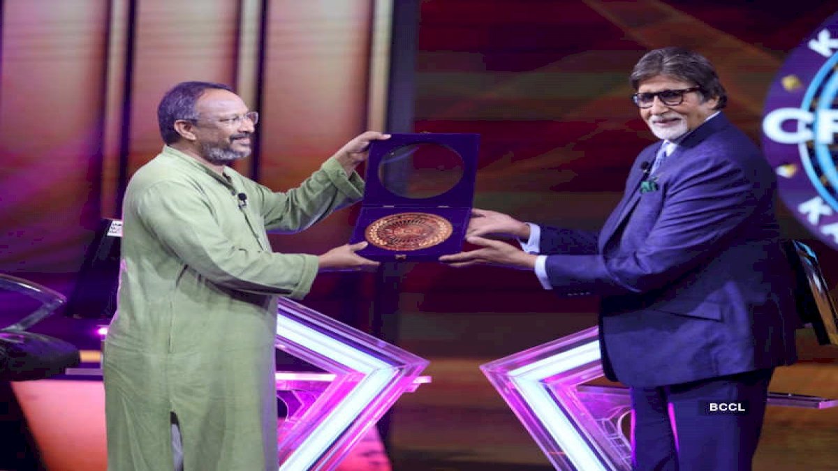 अमिताभ बच्चन और सोनी चैनल पर FIR, हिन्दू महासभा और अन्य ने कहा शो पर वामपंथियों का कब्ज़ा अमिताभ बच्चन और सोनी चैनल पर FIR, हिन्दू महासभा और अन्य ने कहा शो पर वामपंथियों का कब्ज़ा