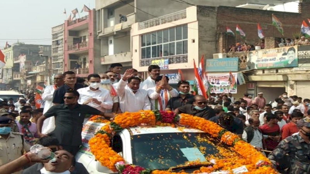 कमलनाथ को स्टार प्रचारक की लिस्ट से हटाने के आदेश पर रोक, सुप्रीम कोर्ट ने कहा चुनाव आयोग को अधिकार नहीं कमलनाथ को स्टार प्रचारक की लिस्ट से हटाने के आदेश पर रोक, सुप्रीम कोर्ट ने कहा चुनाव आयोग को अधिकार नहीं