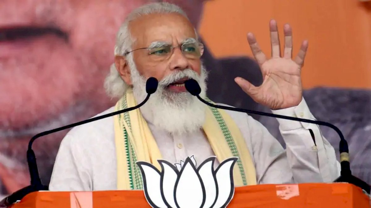 पीएम नरेंद्र मोदी ने कसा राहुल गांधी पर तंज़ कहा, दोनों सदनों को मिलाकर कांग्रेस के पास 100 सांसद भी नहीं पीएम नरेंद्र मोदी ने कसा राहुल गांधी पर तंज़ कहा, दोनों सदनों को मिलाकर कांग्रेस के पास 100 सांसद भी नहीं