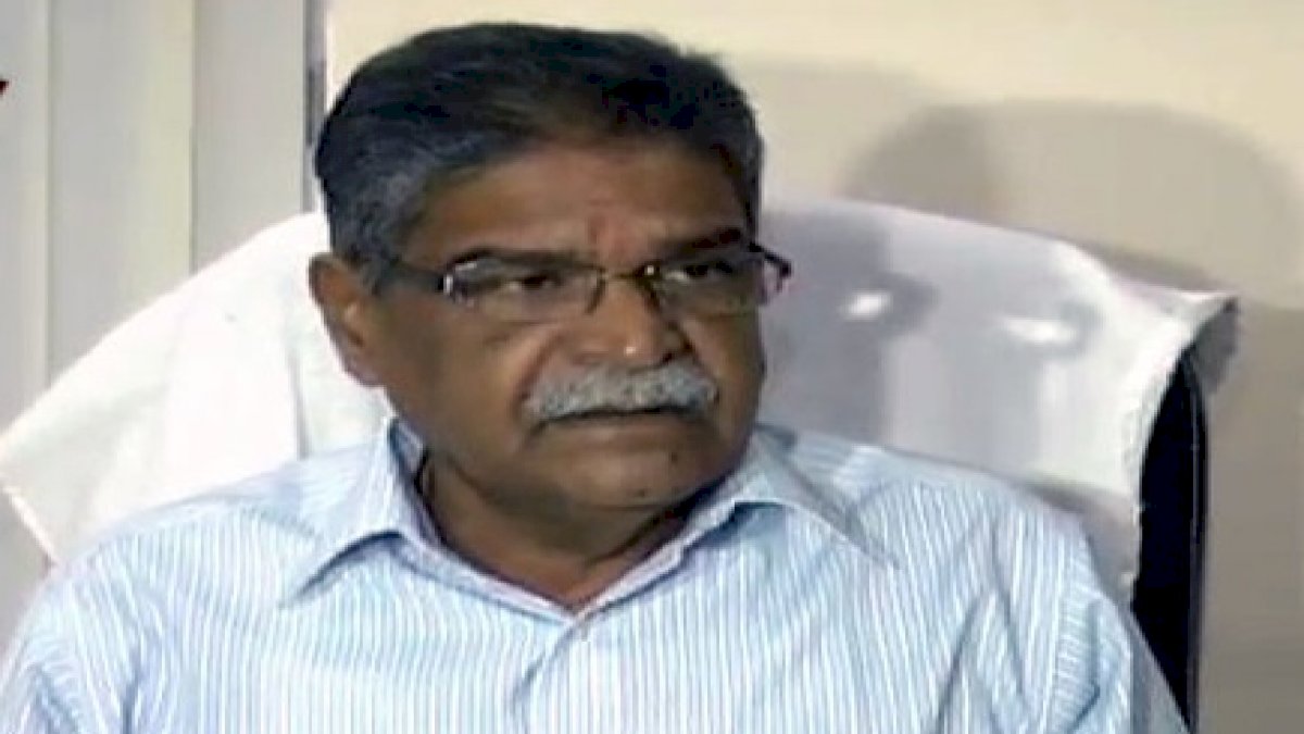 MP By Elections: गौरीशंकर शेजवार और उनके बेटे को बीजेपी का नोटिस, पार्टी विरोधी गतिविधियों का आरोप MP By Elections: गौरीशंकर शेजवार और उनके बेटे को बीजेपी का नोटिस, पार्टी विरोधी गतिविधियों का आरोप