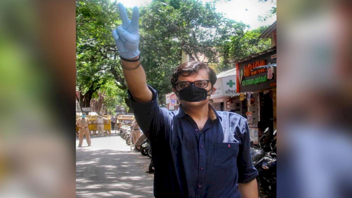 Arnab Goswami: अर्णब गोस्वामी ने अब सुप्रीम कोर्ट से मांगी ज़मानत Arnab Goswami: अर्णब गोस्वामी ने अब सुप्रीम कोर्ट से मांगी ज़मानत