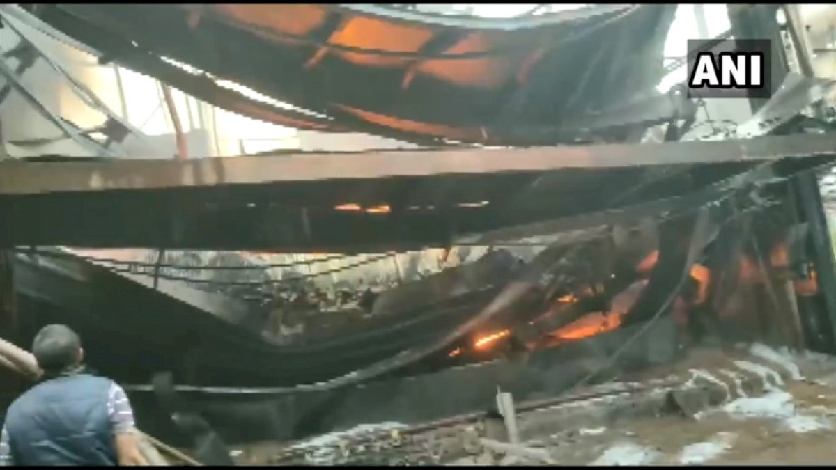 UP Fire: कानपुर और मेरठ की फैक्ट्रियों में लगी आग, कई मजदूर झुलसे UP Fire: कानपुर और मेरठ की फैक्ट्रियों में लगी आग, कई मजदूर झुलसे