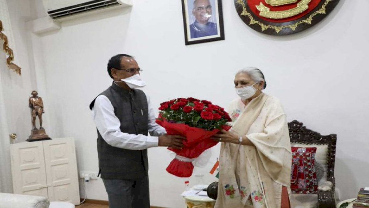 MP Politics: राज्यपाल से मिले मुख्यमंत्री शिवराज, मंत्रिमंडल विस्तार की अटकलें तेज MP Politics: राज्यपाल से मिले मुख्यमंत्री शिवराज, मंत्रिमंडल विस्तार की अटकलें तेज