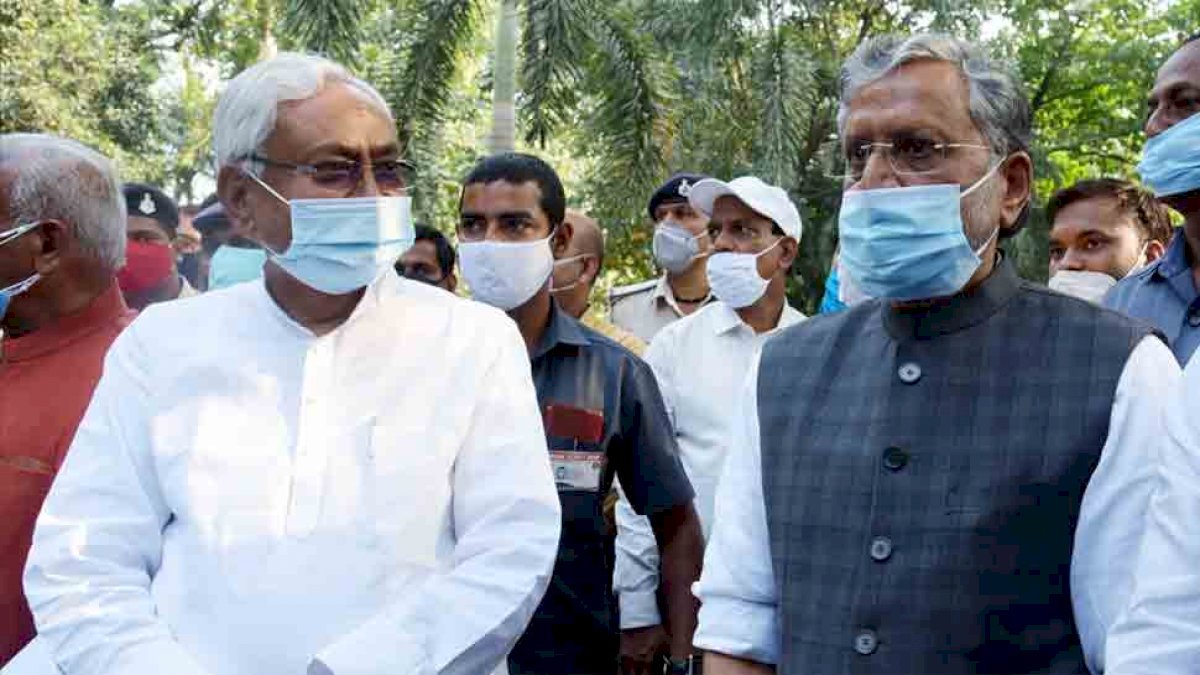 आज नीतीश को सीएम बनाने पर लगेगी औपचारिक मुहर, चुने जाएंगे एनडीए विधायक दल के नेता आज नीतीश को सीएम बनाने पर लगेगी औपचारिक मुहर, चुने जाएंगे एनडीए विधायक दल के नेता