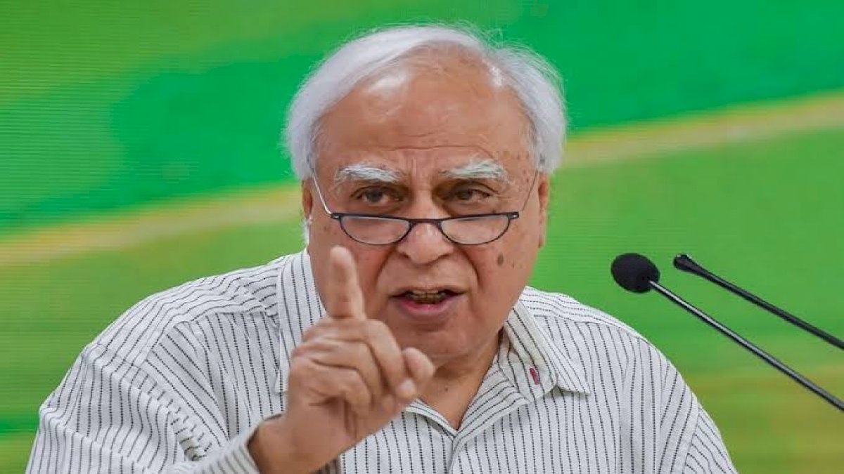 Kapil Sibal: कांग्रेस को प्रभावी विकल्प नहीं मान रही जनता, लोगों तक अपनी बात पहुंचानी होगी Kapil Sibal: कांग्रेस को प्रभावी विकल्प नहीं मान रही जनता, लोगों तक अपनी बात पहुंचानी होगी