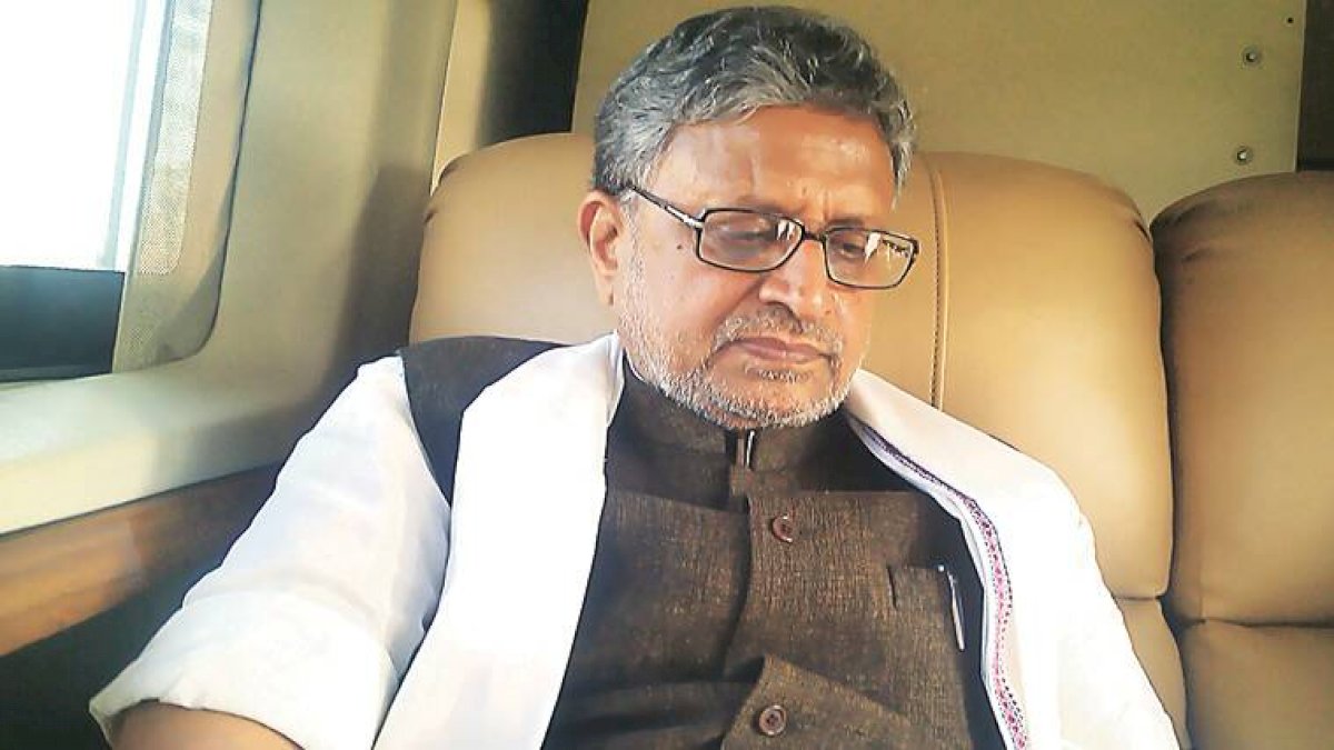 डिप्टी सीएम पद छिन जाने के बाद सुशील मोदी ने यूं जाहिर की पार्टी से नाराज़गी डिप्टी सीएम पद छिन जाने के बाद सुशील मोदी ने यूं जाहिर की पार्टी से नाराज़गी