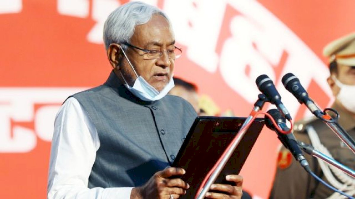 नीतीश सरकार के आधे से ज्यादा मंत्रियों पर दर्ज हैं आपराधिक मामले नीतीश सरकार के आधे से ज्यादा मंत्रियों पर दर्ज हैं आपराधिक मामले