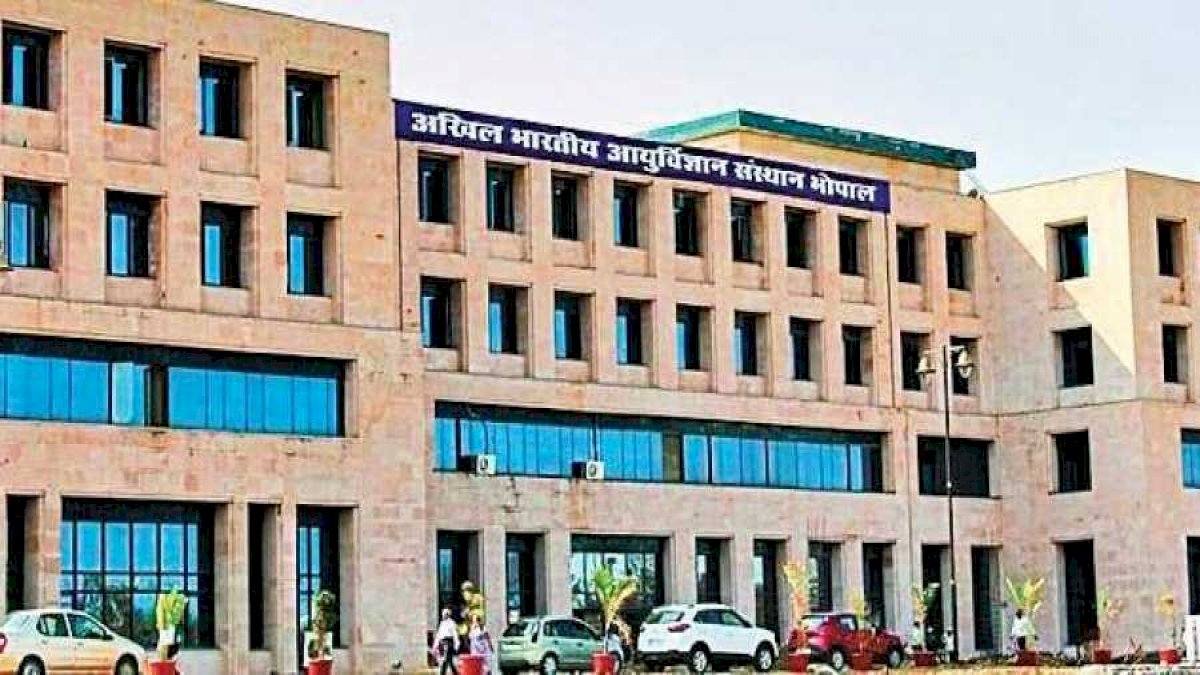 मध्य प्रदेश की जड़ी-बूटियों में मिलेगा कैंसर का इलाज, AIIMS भोपाल में जारी है रिसर्च मध्य प्रदेश की जड़ी-बूटियों में मिलेगा कैंसर का इलाज, AIIMS भोपाल में जारी है रिसर्च