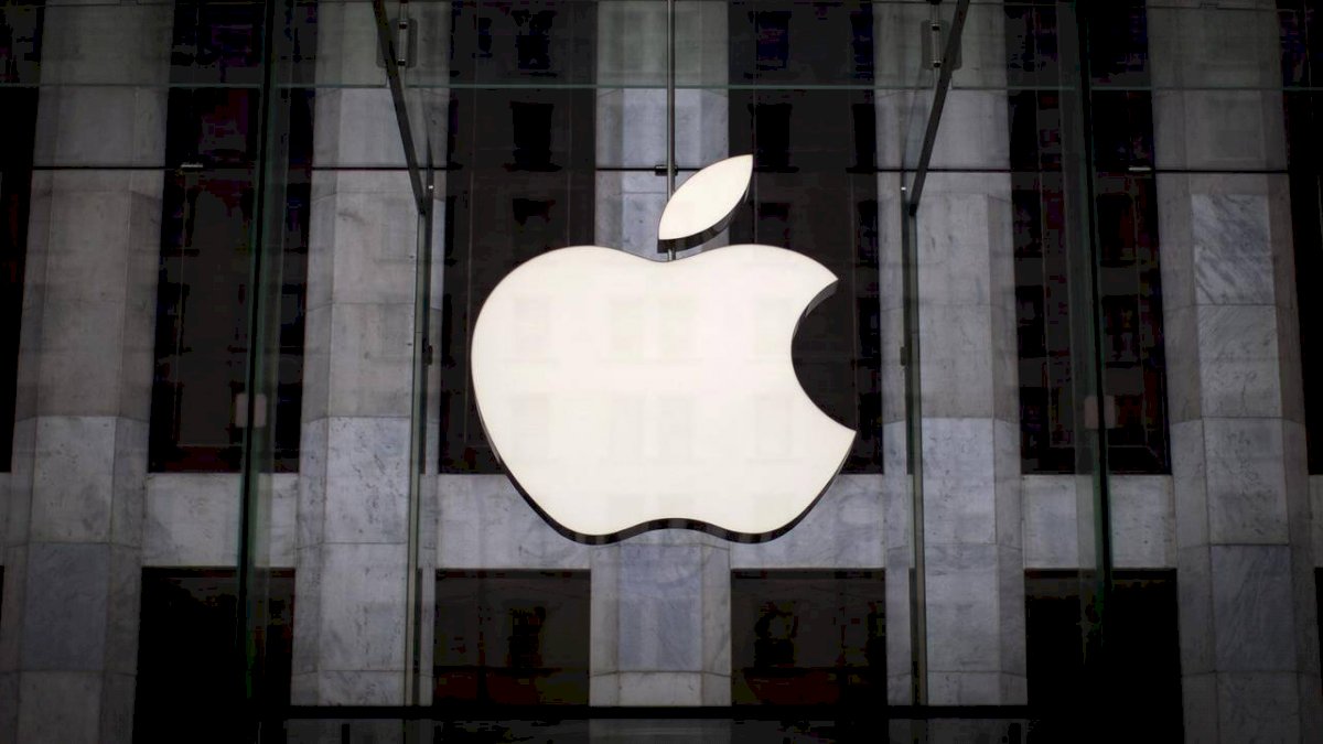 ऐपल पर क़रीब 839 करोड़ रुपये का जुर्माना, पुराने iPhone स्लो करने का आरोप ऐपल पर क़रीब 839 करोड़ रुपये का जुर्माना, पुराने iPhone स्लो करने का आरोप