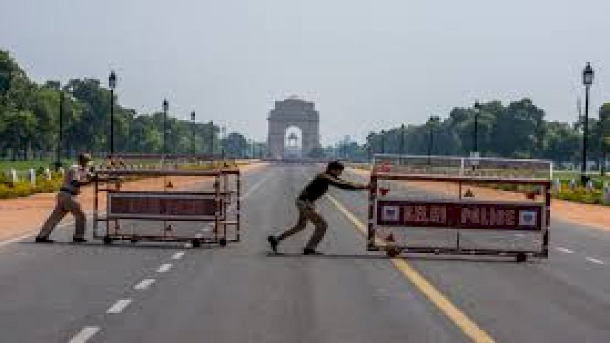 देश भर में कोरोना पर क़ाबू पाने की कोशिशें तेज़, केंद्र ने 4 राज्यों में भेजी टीम देश भर में कोरोना पर क़ाबू पाने की कोशिशें तेज़, केंद्र ने 4 राज्यों में भेजी टीम
