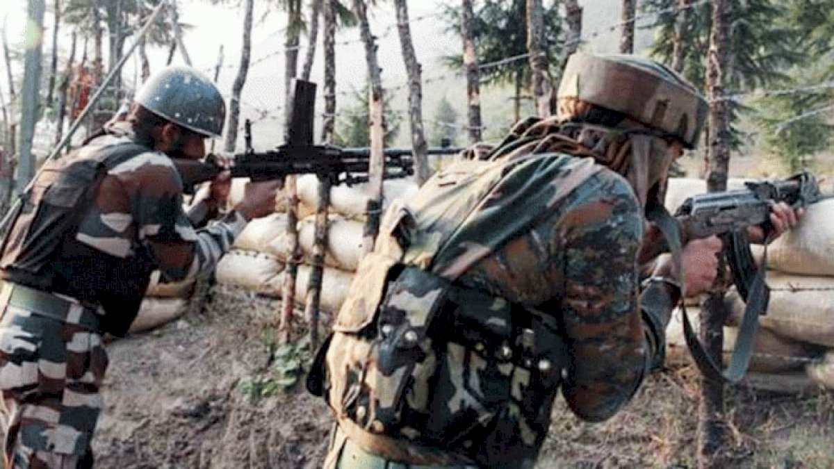 राजौरी में पाकिस्तान ने फिर की फ़ायरिंग, सेना का एक जवान शहीद राजौरी में पाकिस्तान ने फिर की फ़ायरिंग, सेना का एक जवान शहीद