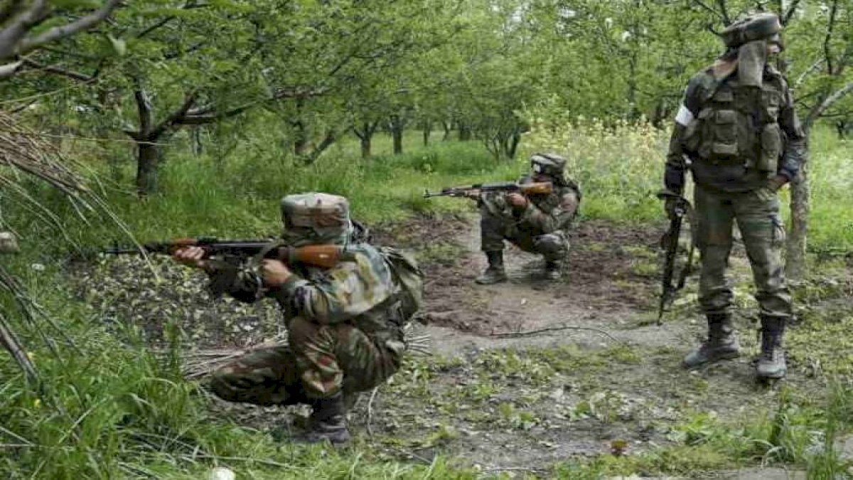 छत्तीसगढ़ के कांकेर में 3 नक्सलियों को मारने का सुरक्षा बलों का दावा छत्तीसगढ़ के कांकेर में 3 नक्सलियों को मारने का सुरक्षा बलों का दावा