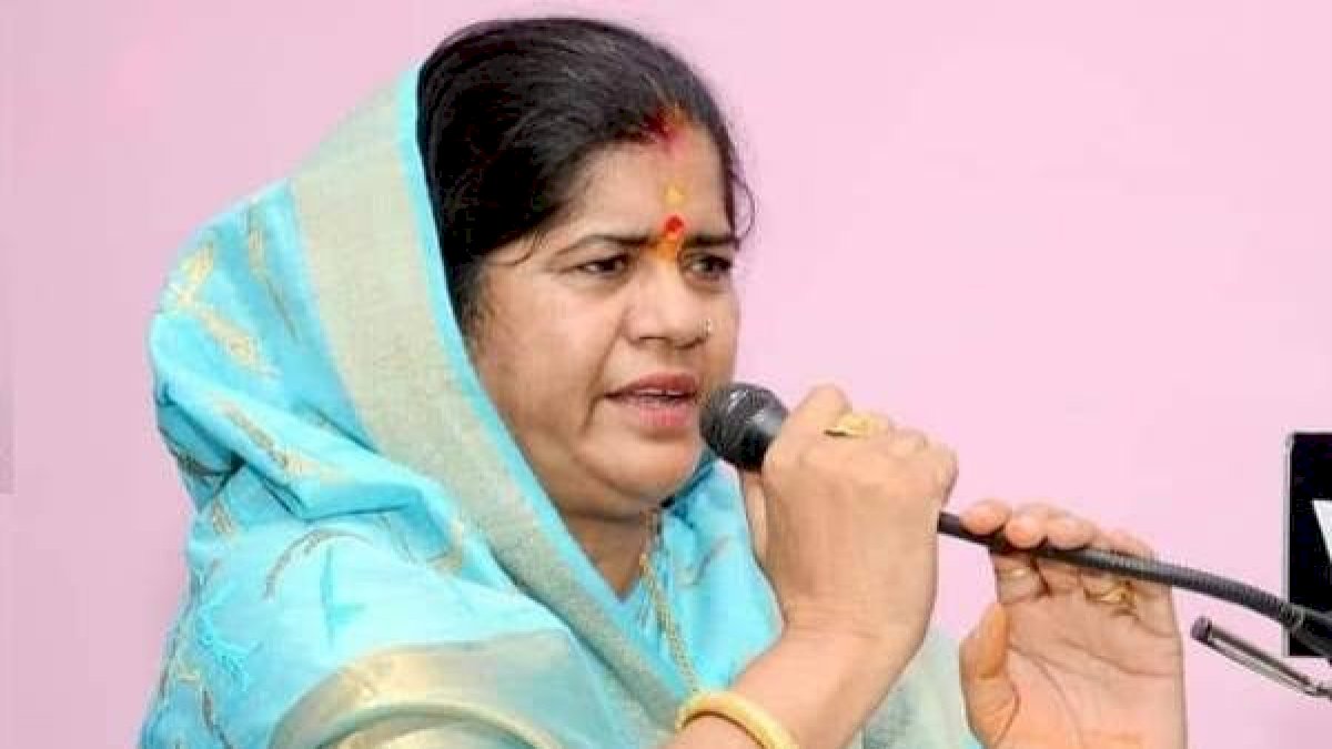 इमरती देवी ने उपचुनाव में हार के 14 दिन बाद दिया मंत्री पद से इस्तीफा इमरती देवी ने उपचुनाव में हार के 14 दिन बाद दिया मंत्री पद से इस्तीफा