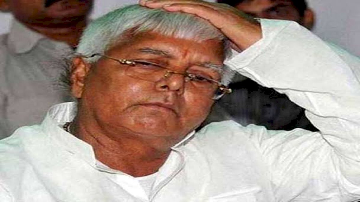 बीजेपी विधायक ललन पासवान ने लालू के खिलाफ पटना के विजिलेंस थाने में दर्ज कराई एफआईर बीजेपी विधायक ललन पासवान ने लालू के खिलाफ पटना के विजिलेंस थाने में दर्ज कराई एफआईर