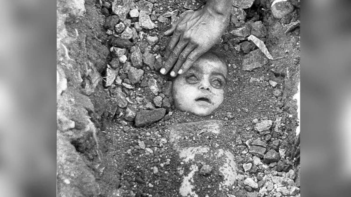 Bhopal Gas Tragedy: गैस त्रासदी की 36वीं बरसी, आज भी ताजा हैं जख्म Bhopal Gas Tragedy: गैस त्रासदी की 36वीं बरसी, आज भी ताजा हैं जख्म