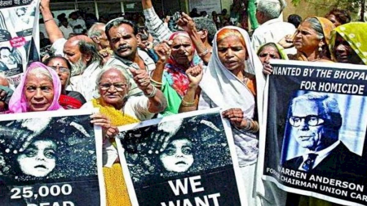 भोपाल के भूजल में अब भी फैल रहा ज़हर, यूनियन कार्बाइड के विषैले रासायनिक कचरे का असर भोपाल के भूजल में अब भी फैल रहा ज़हर, यूनियन कार्बाइड के विषैले रासायनिक कचरे का असर
