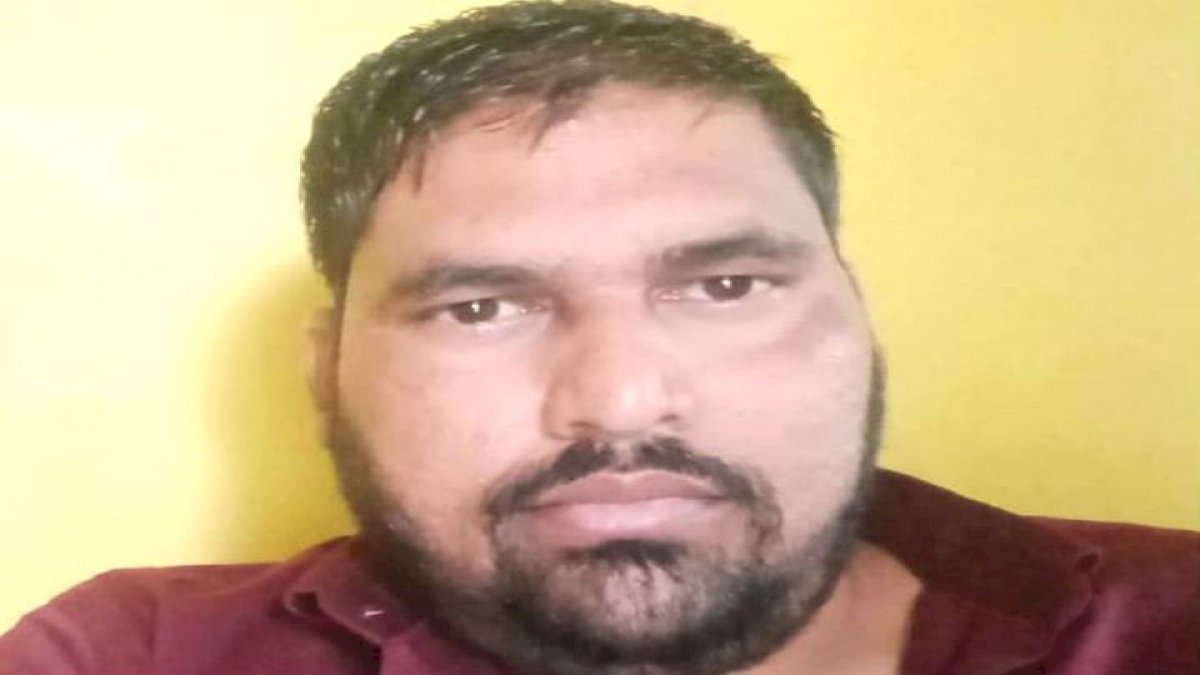 रतलाम में मारा गया कुख्यात साइकोकिलर, दिलीप देवल पर था 6 हत्याओं का आरोप रतलाम में मारा गया कुख्यात साइकोकिलर, दिलीप देवल पर था 6 हत्याओं का आरोप